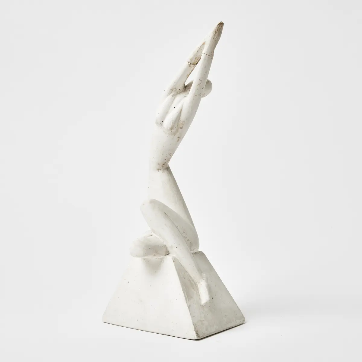 WIWEN NILSSON. SKULPTUR, gips, sittande kvinna, osignerad.