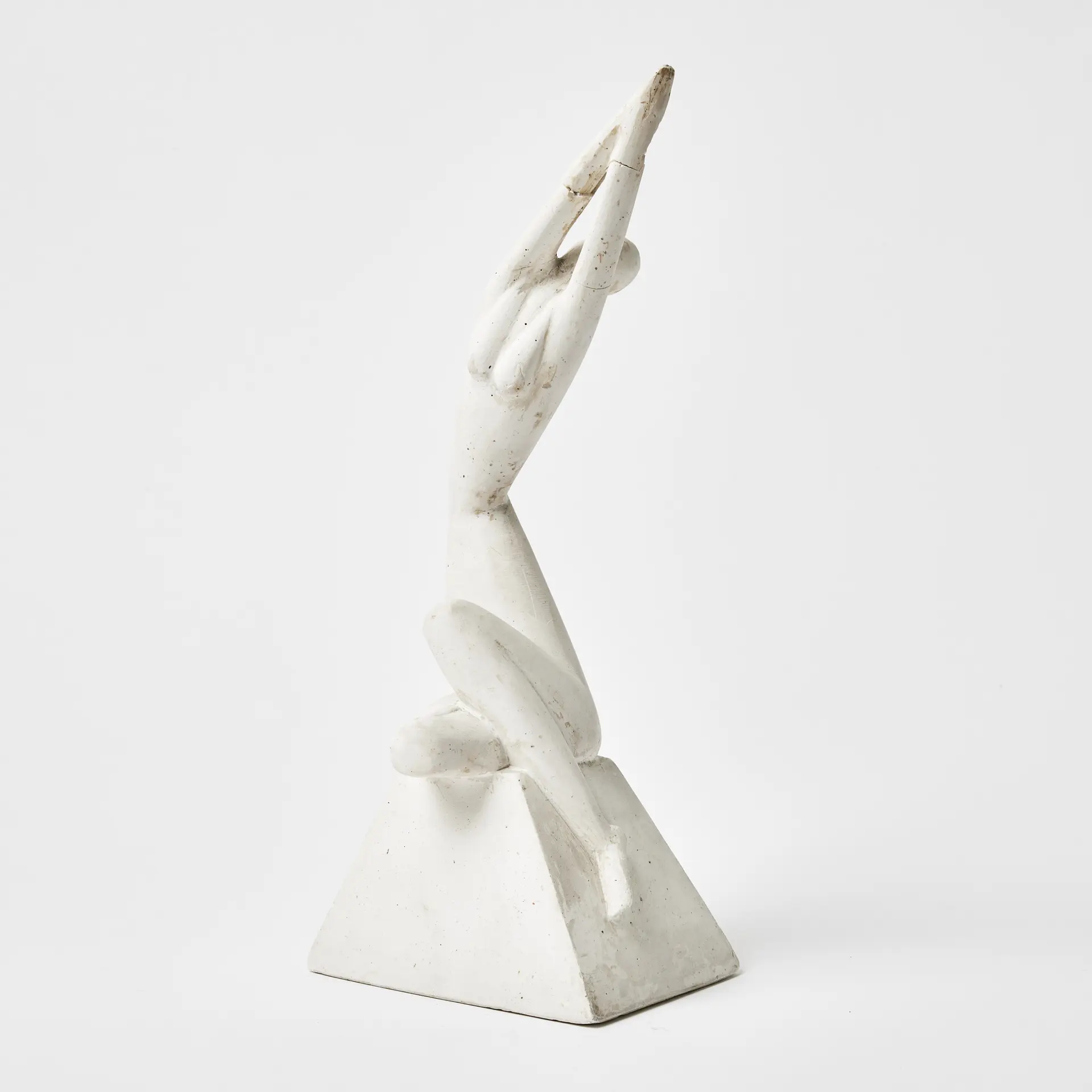 WIWEN NILSSON. SKULPTUR, gips, sittande kvinna, osignerad.