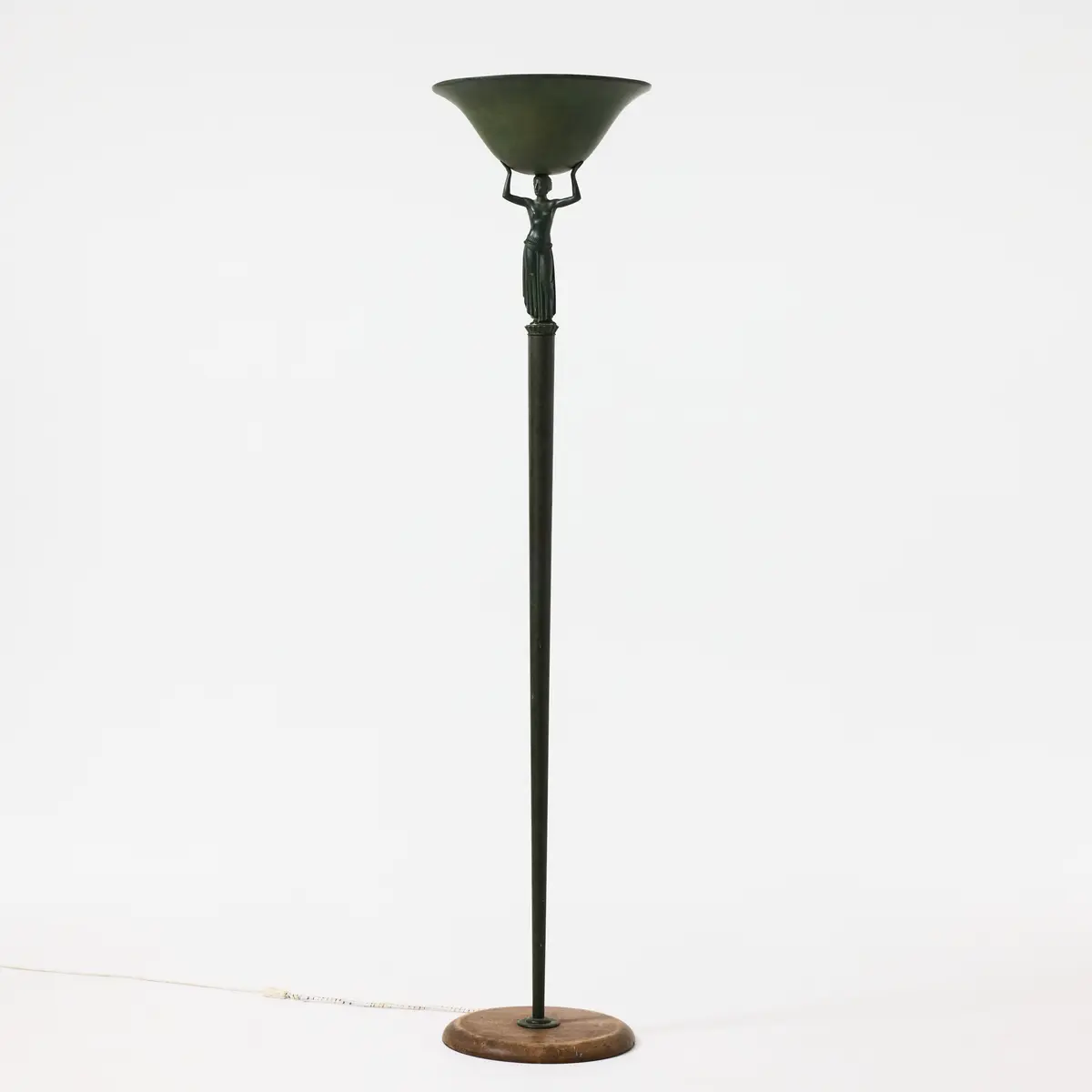 GOLVLAMPA, art deco, sannolikt Danmark, ek och grönpatinerad brons.