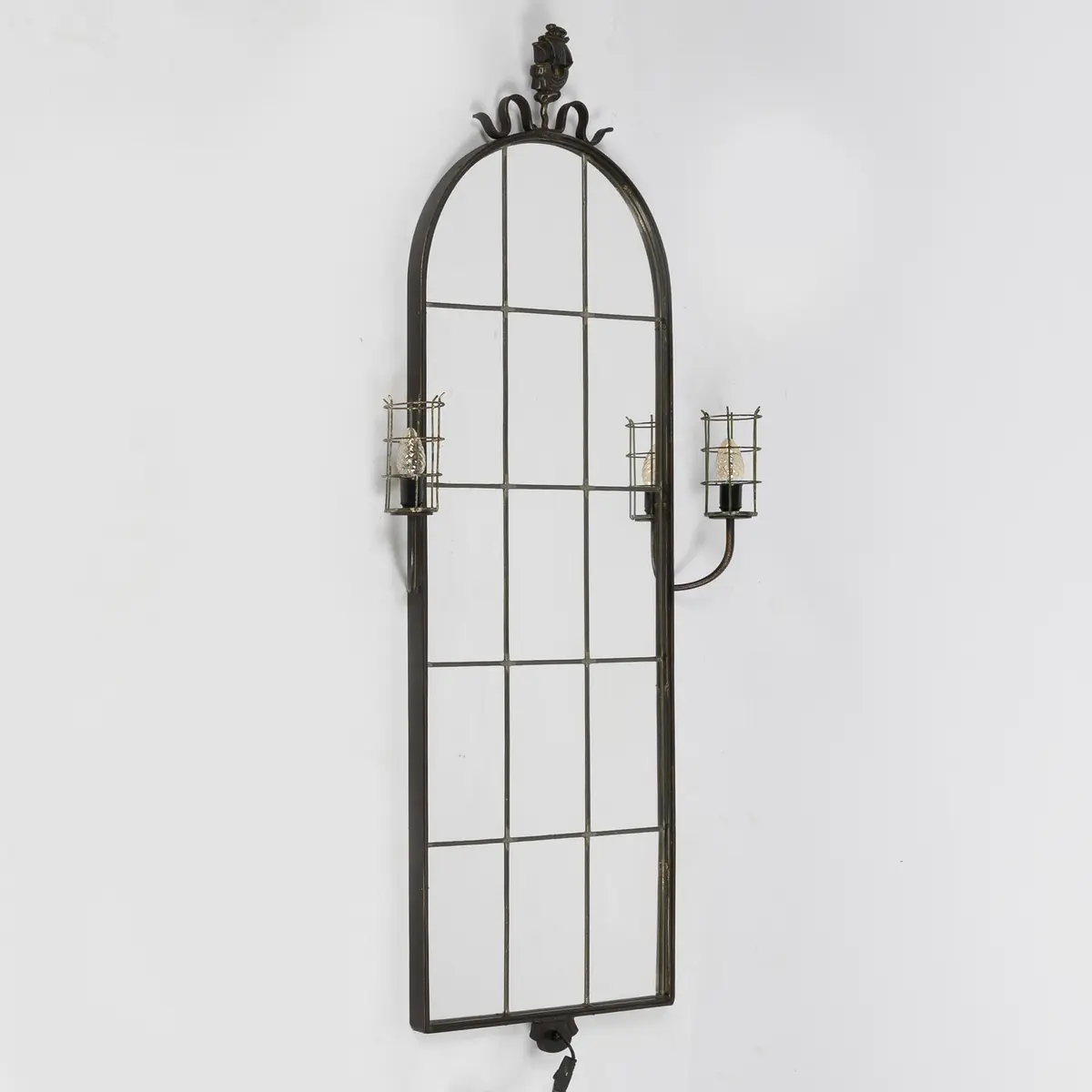 BJERKÅS ARMATUR. Spegel med belysning, Swedish modern, Göteborg, 1940-tal.