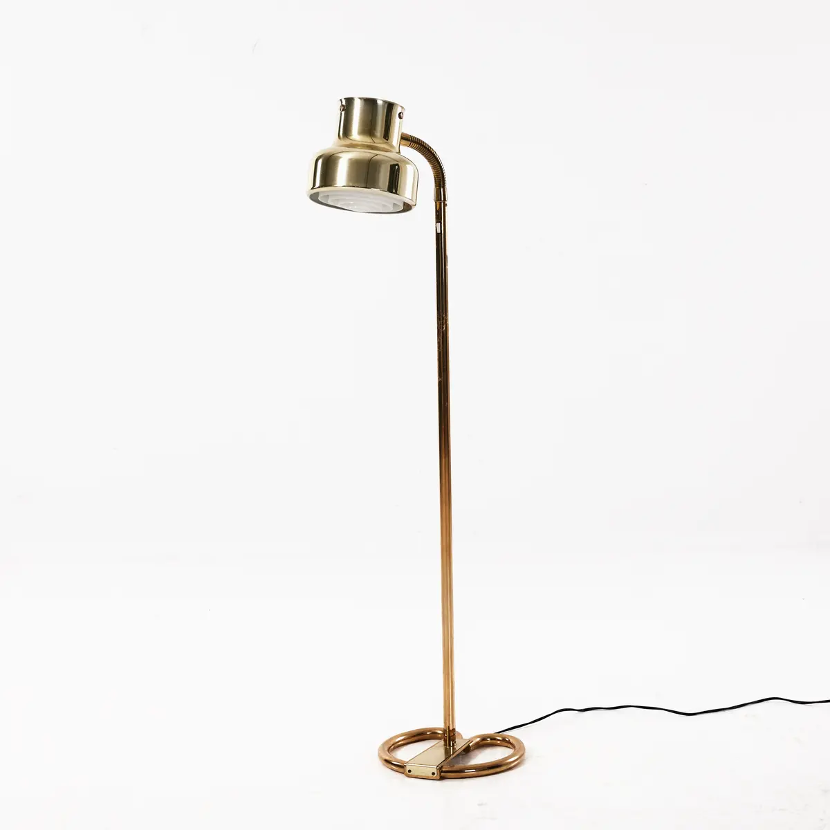 ANDERS PEHRSON. Golvlampa, "Bumling", Ateljé Lyktan, Åhus.