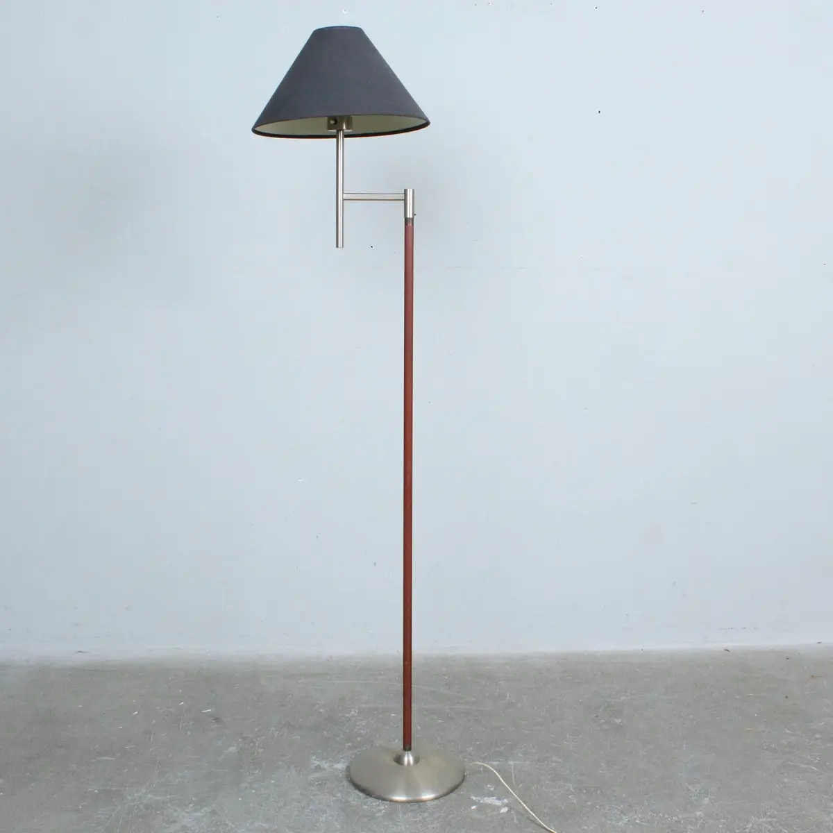 Schwenkbare Mid-Century Stehlampe der 1970er.