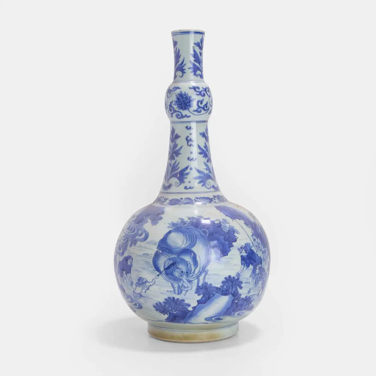 A Chinese blue and white garlic neck vase Chongzhen (1628-1644)
