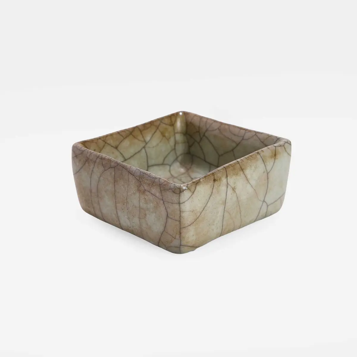 A Chinese Ge-type brush washer 18th century