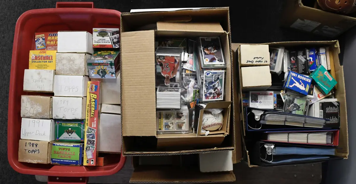 "Large lot of thousands of mostly 1980s-1990s sports cards with complete sets