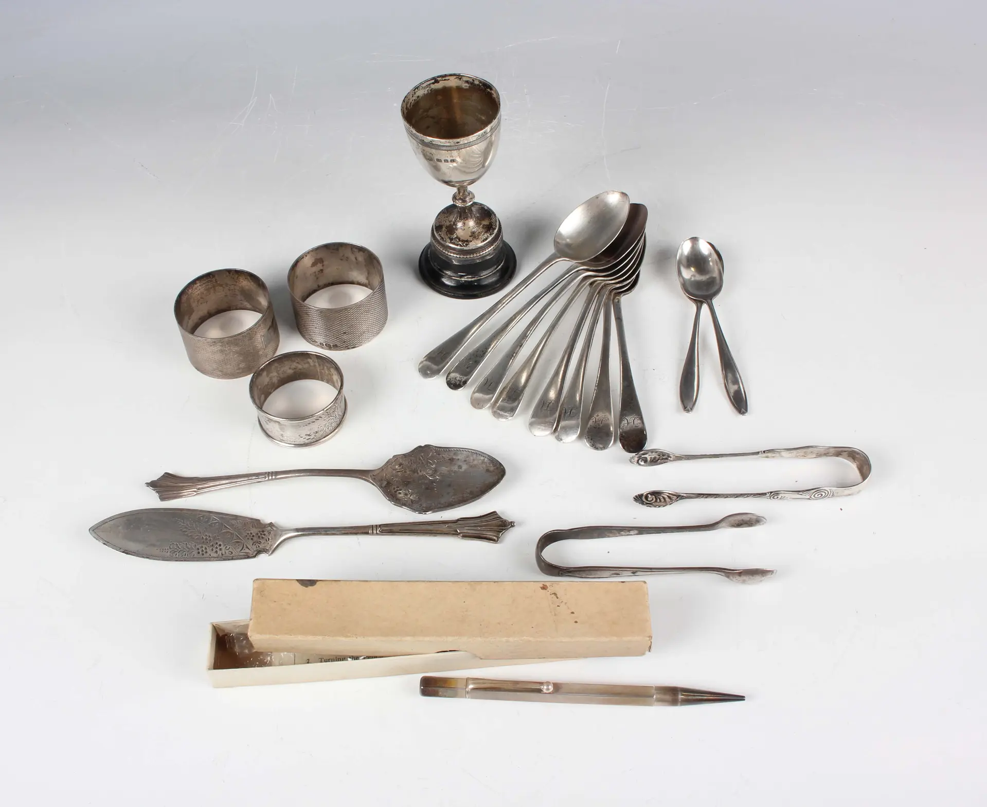 A set of eight late Victorian silver Old English pattern teaspoons