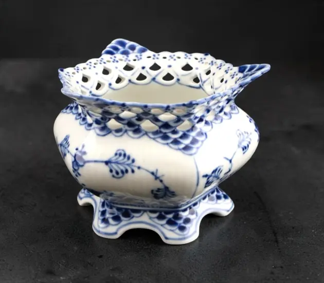 Royal Copenhagen "Musselmalet"