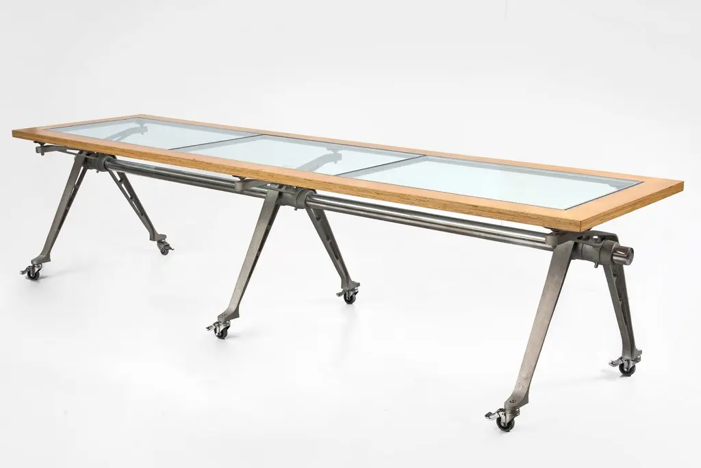 Ronald Cecil SPORTES (1943-2025). Grande table réalisée pour l'aménagement