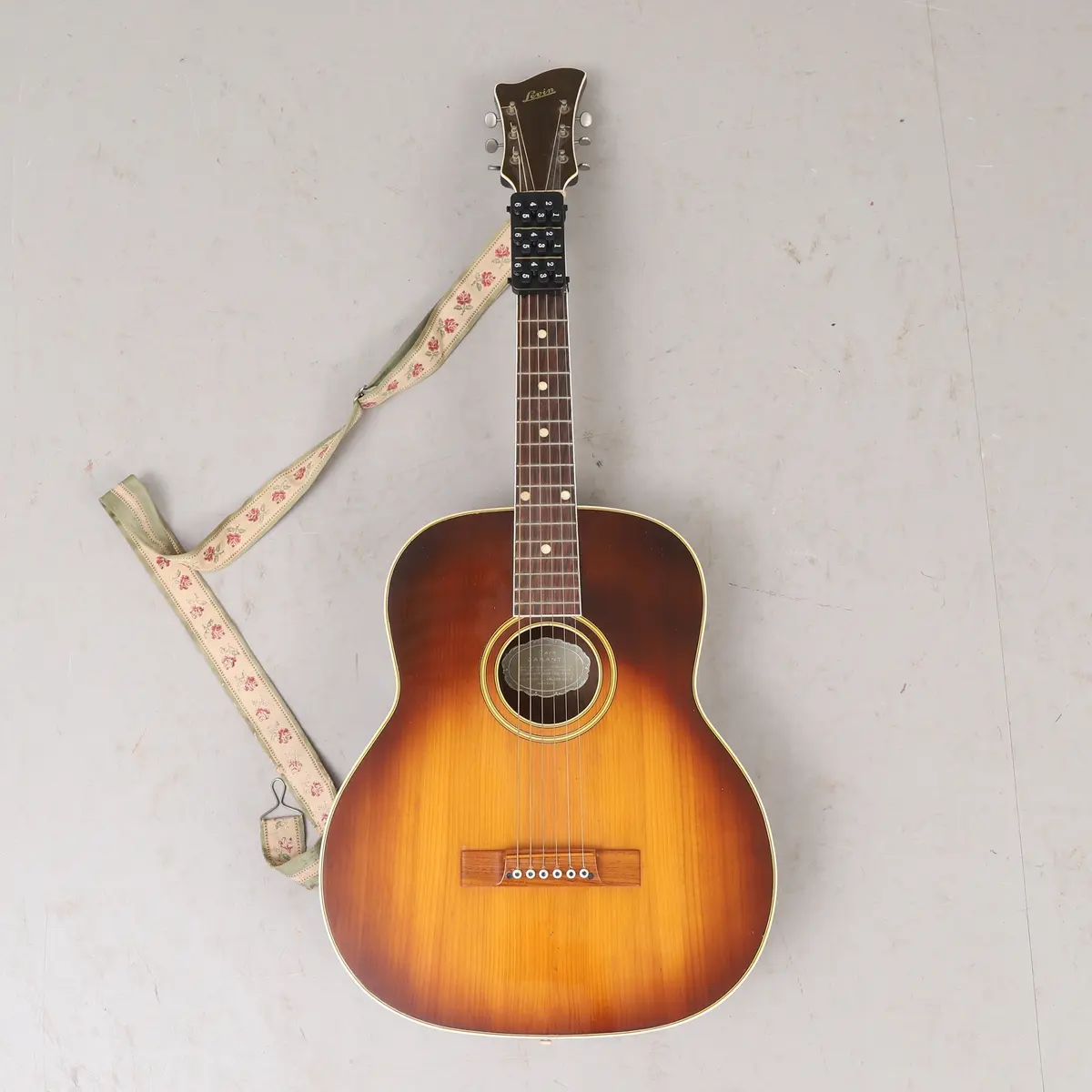 GITARR, akustisk, Levin.