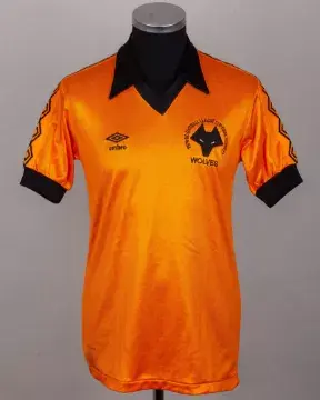 Emlyn Hughes an old gold and black No.5 Wolverhampton Wanderers League