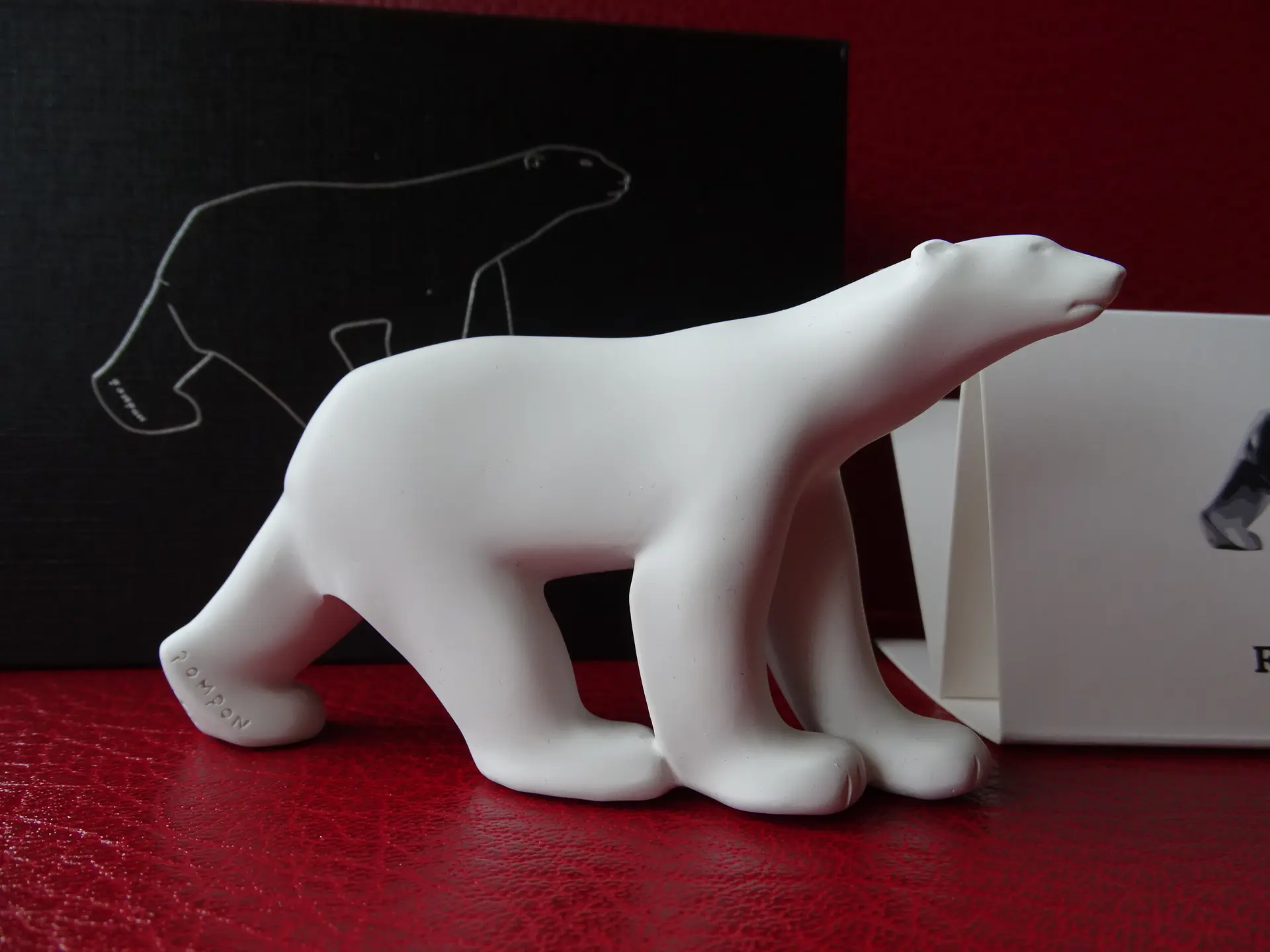 François Pompon - L’Ours blanc - Sculpture en pierre reconstituée - 2024