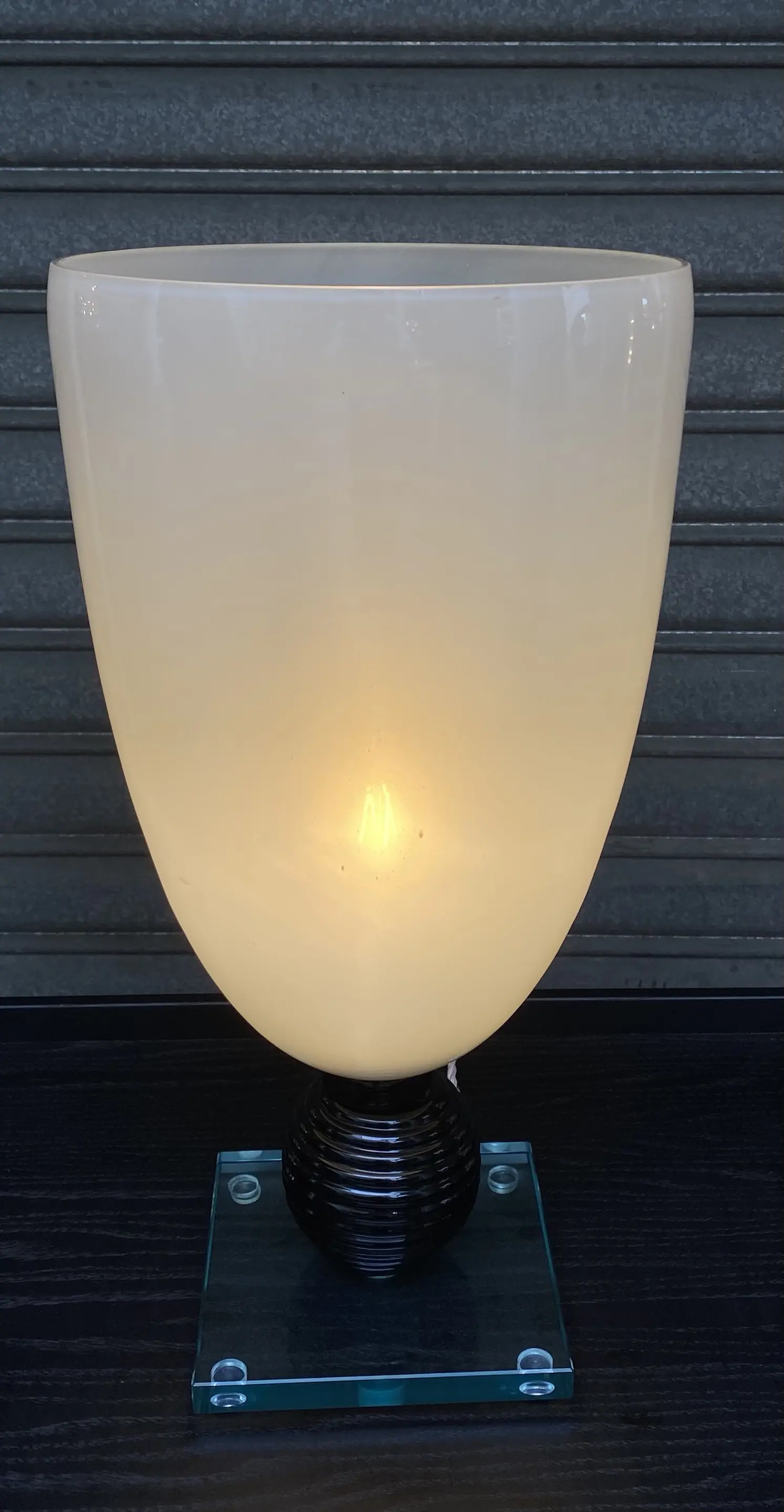 Lampe blanche en verre de Murano Circa : 1980