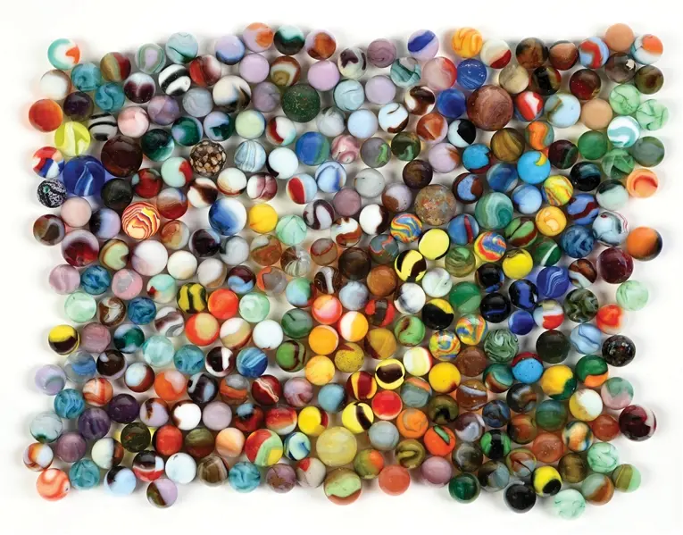 LARGE LOT OF MACHINE MADE MARBLES