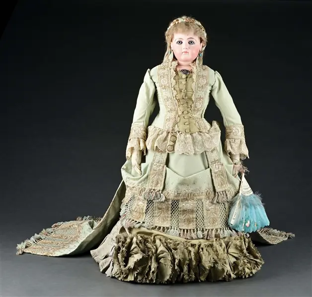 SPECTACULAR ALL-ORIGINAL JUMEAU FRENCH FASHION DOLL WITH COSTUME ATTRIBUTED
