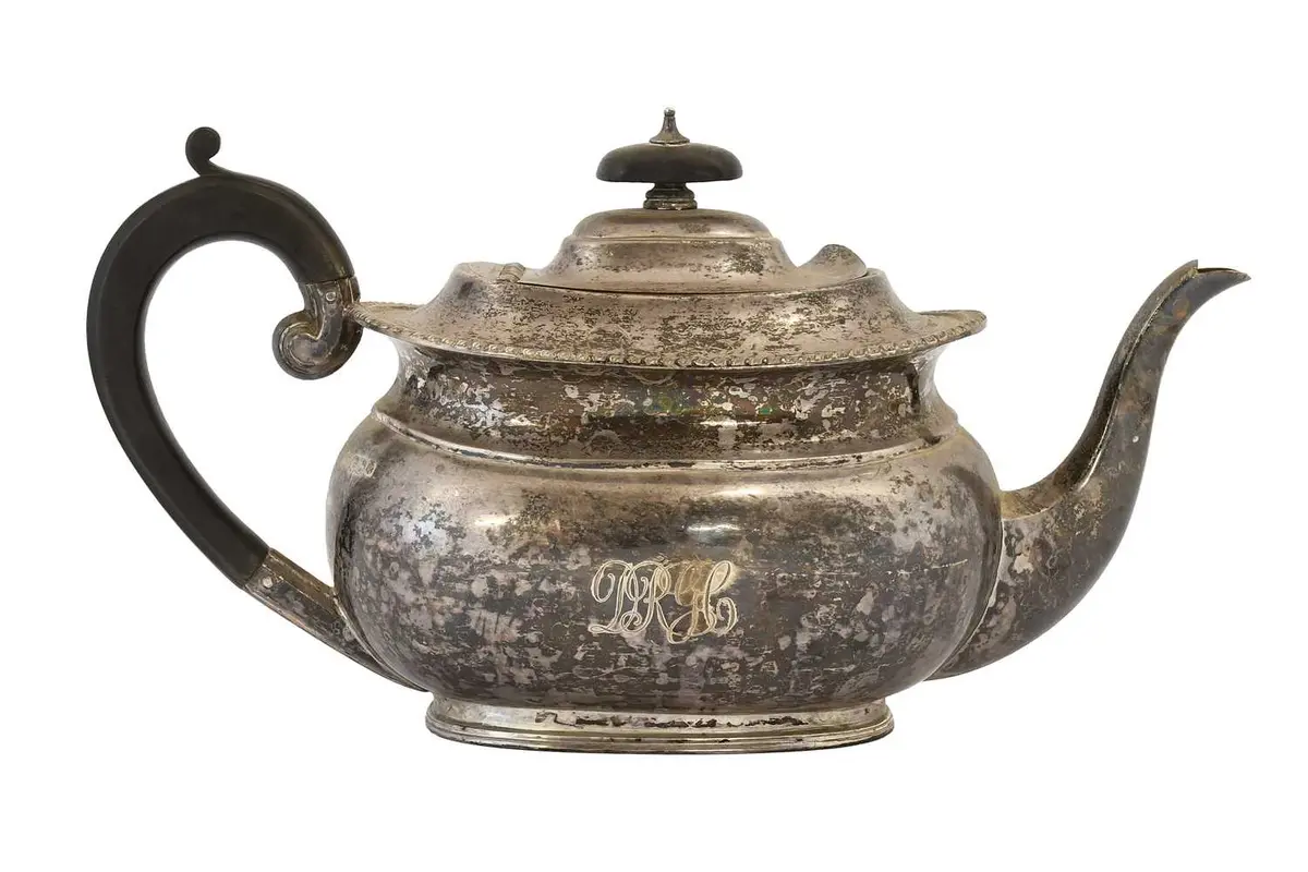 A George V Silver Teapot, by George Howson, Sheffield, 1924
