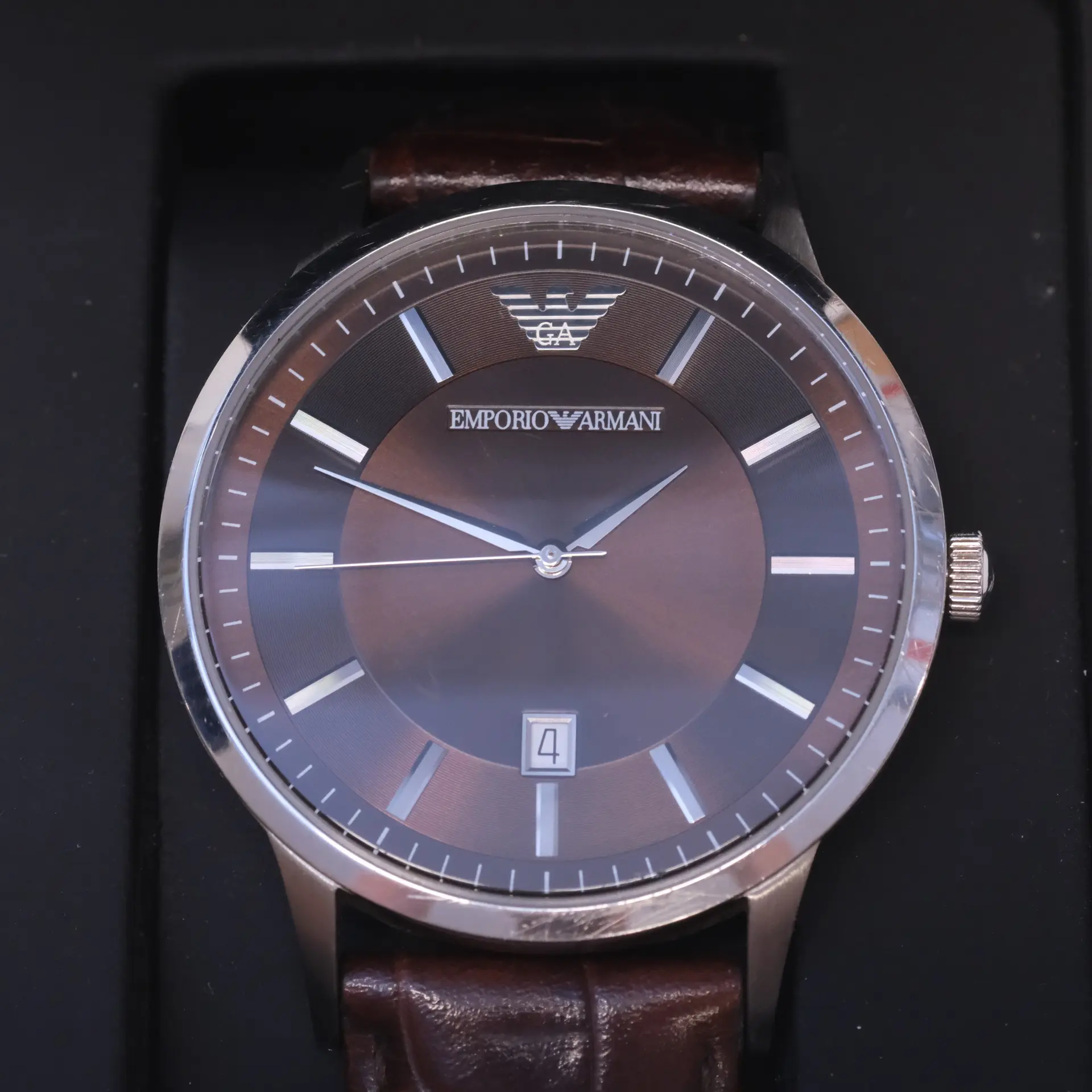 EMPORIO ARMANI. ARMBANDSUR. UR RENATO-SERIEN. QUARTZ. 2010-TAL.
