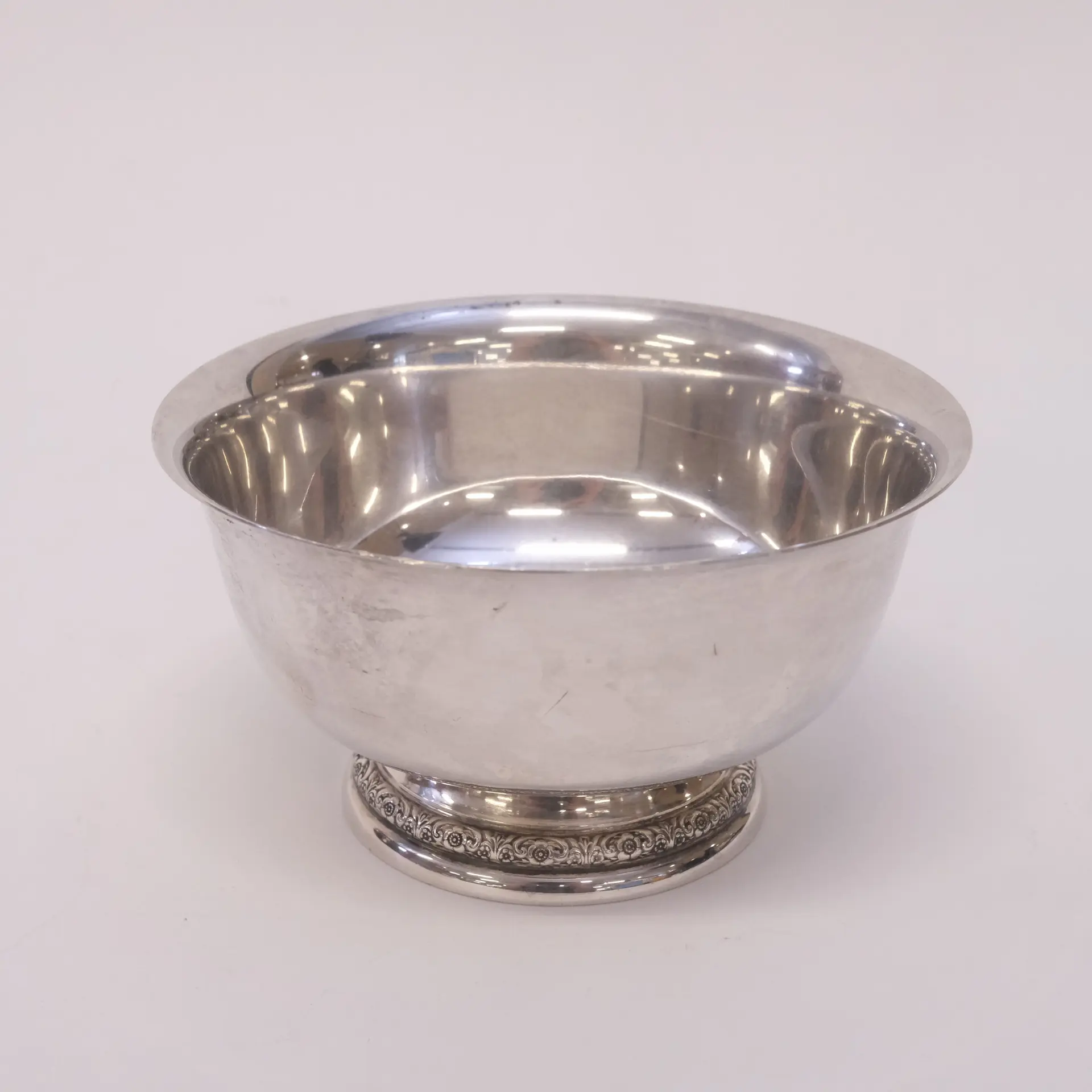 SKÅL PÅ FOT, SILVER.