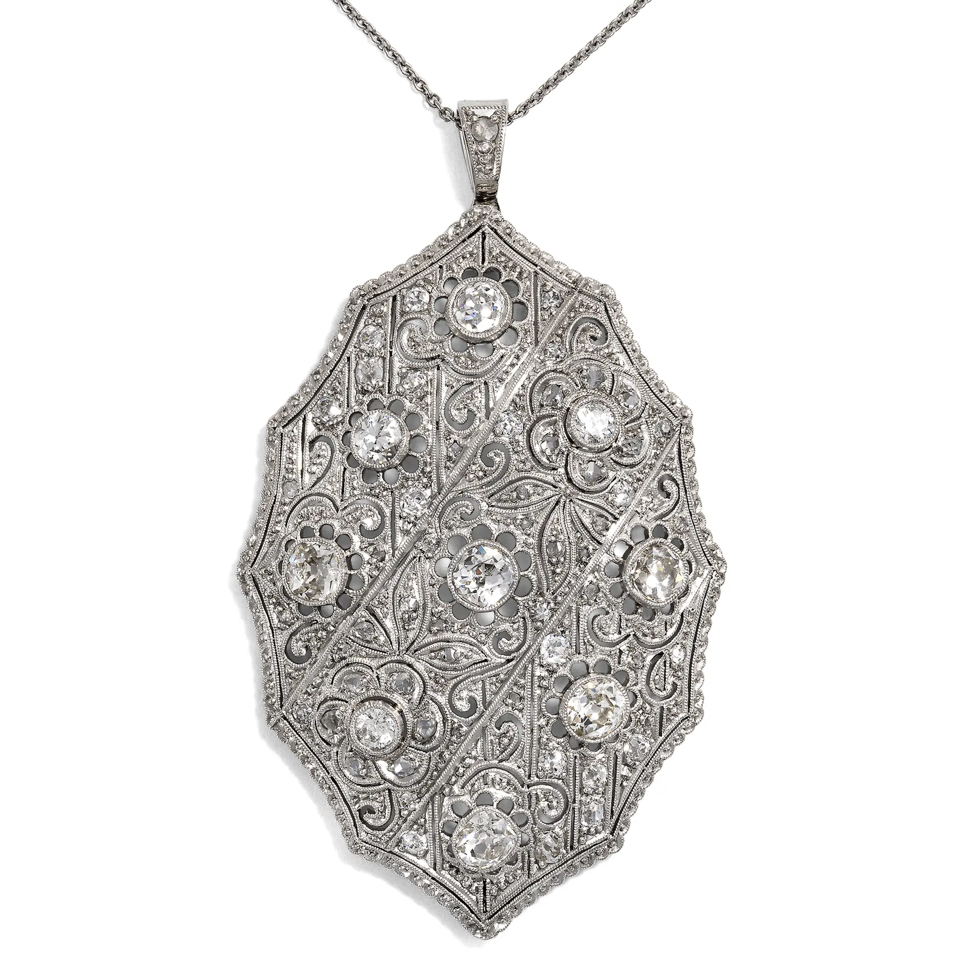 Luxurious Déco Pendant-Brooch with 3.41 ct Diamonds in Platinum, c. 1925
