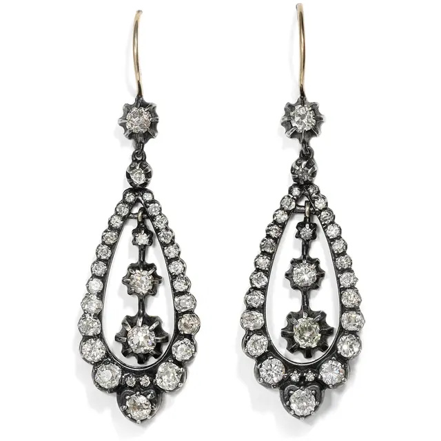 Magnificent Victorian Style Earrings with 4.50 ct Diamonds in Silver