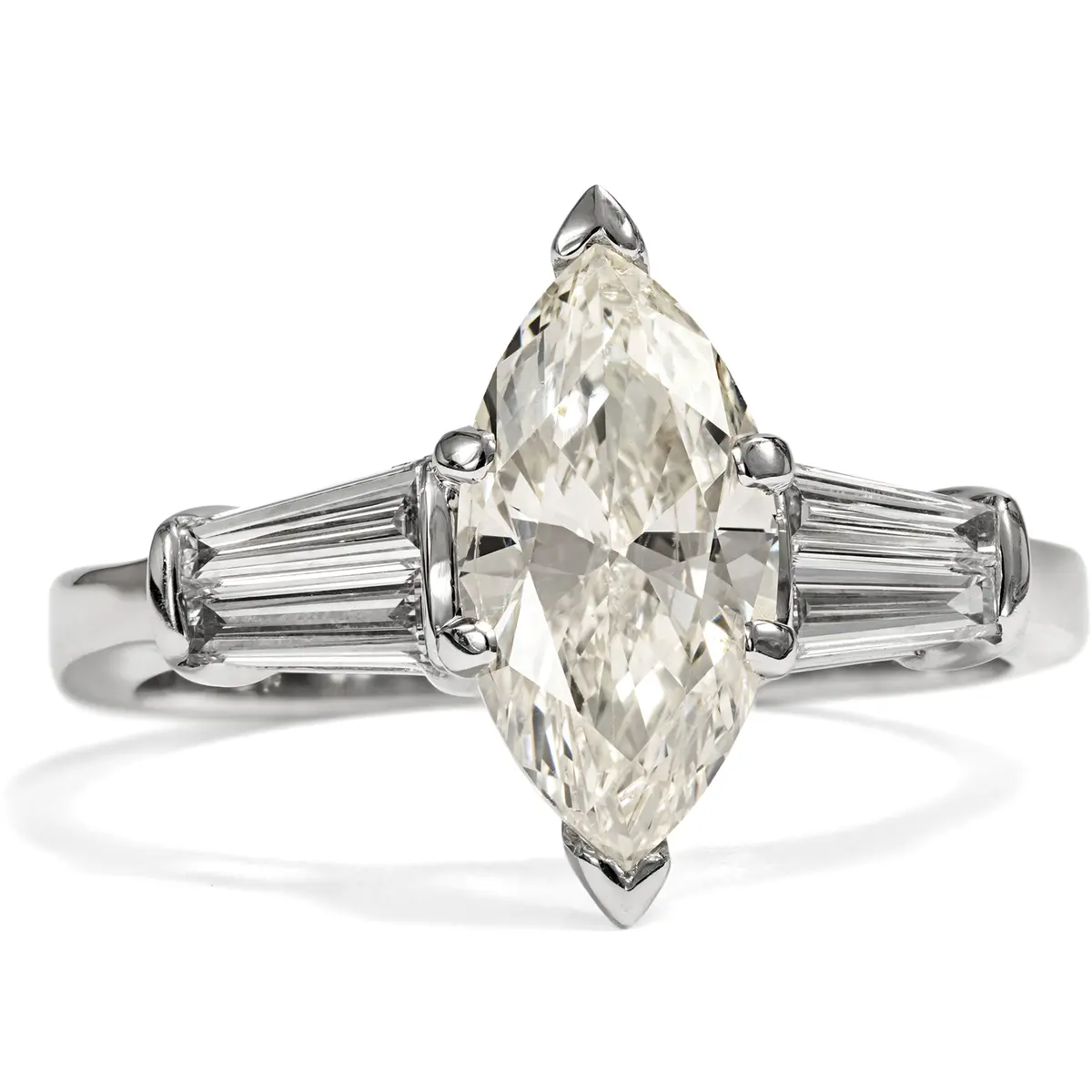 Vintage Ring with 2.01 ct Marquise Diamond, New York 2017