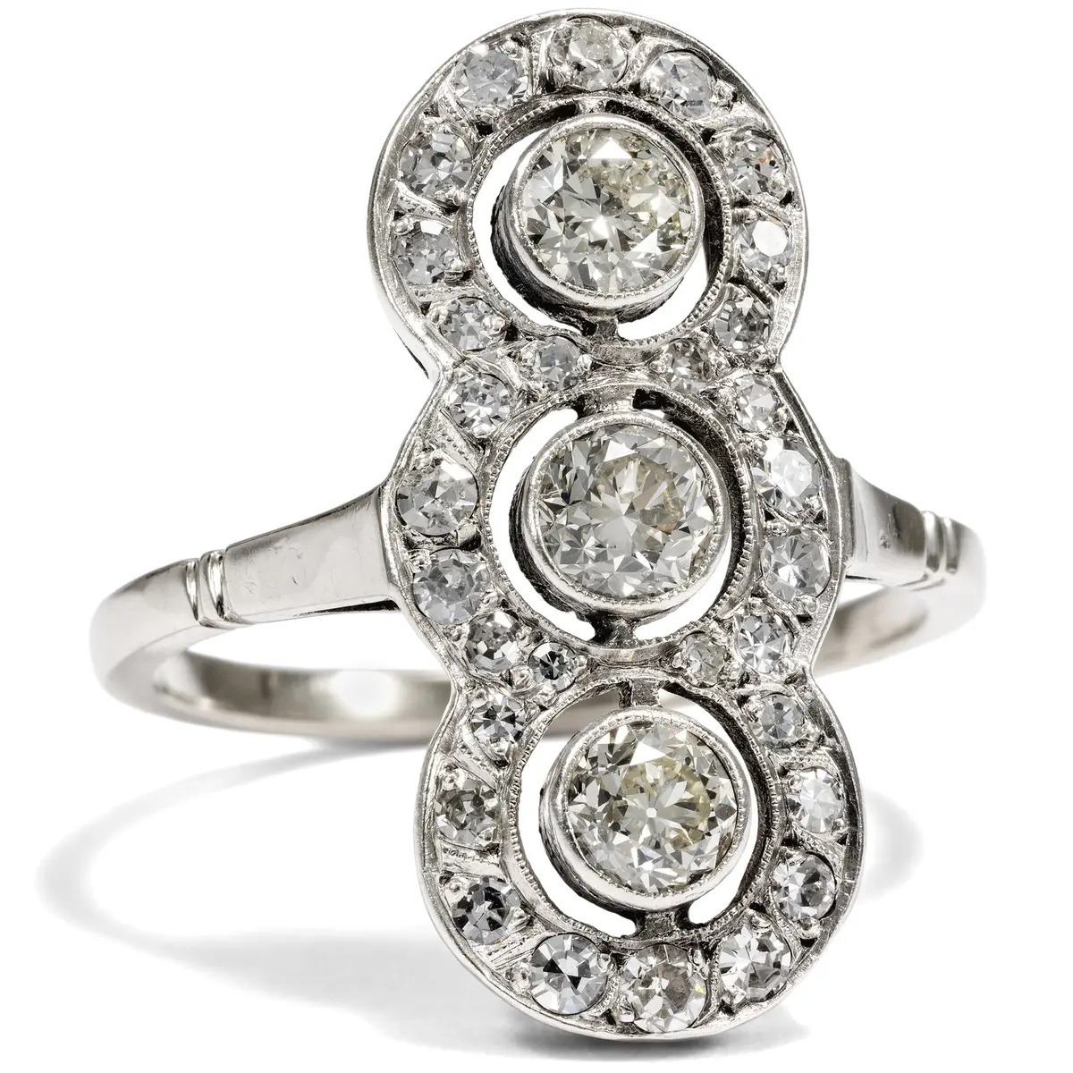 Antique Ring In White Gold And Silver With 1.25 Ct Diamonds, Circa 1930