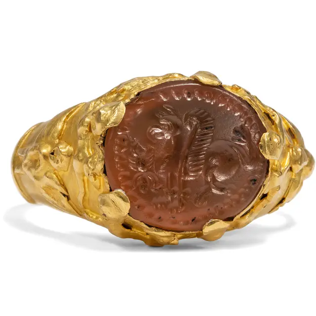 Antique Gold Ring with Carnelian Intaglio, Likely Sassanid, 4th to
