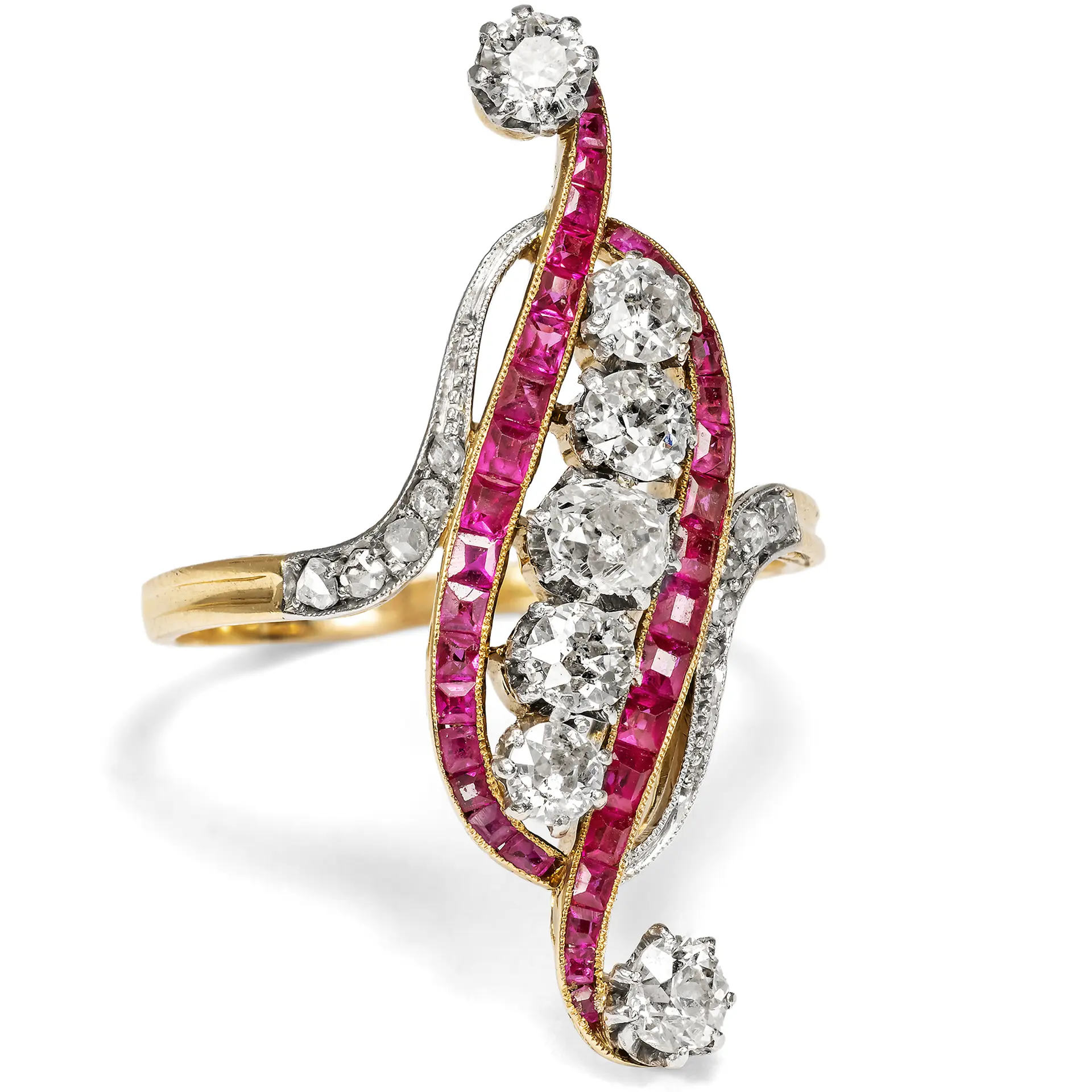 Exquisite Belle Époque Ring with Diamonds in Platinum on Gold, c. 1910