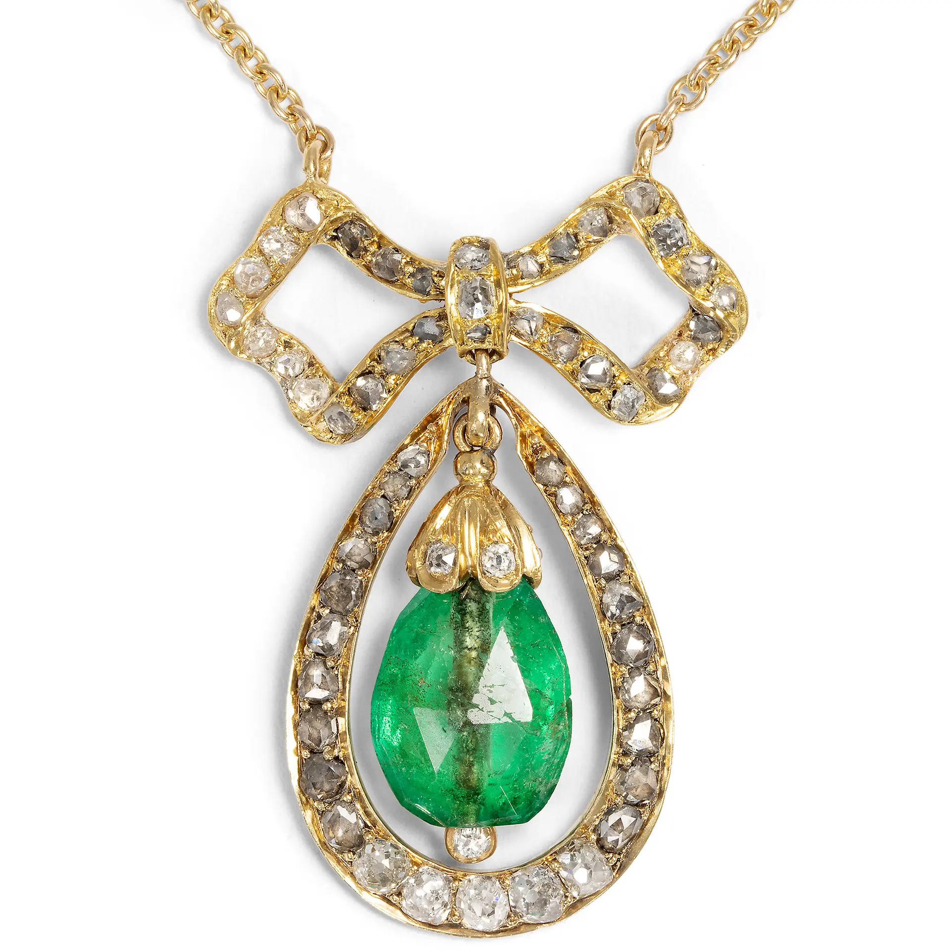 Elegant necklace with emerald briolette and diamonds in gold, c. 1910