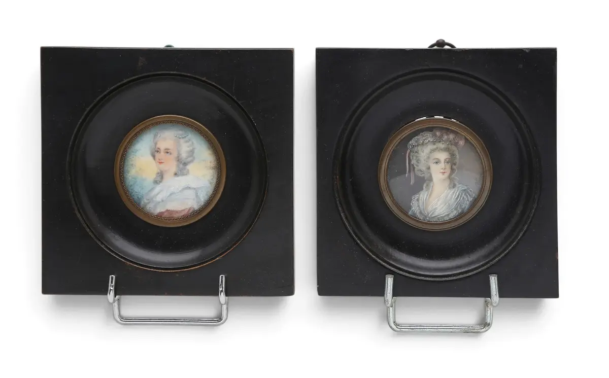 FRENCH SCHOOL, EARLY 20TH CENTURY. 18th Century-like ladies.