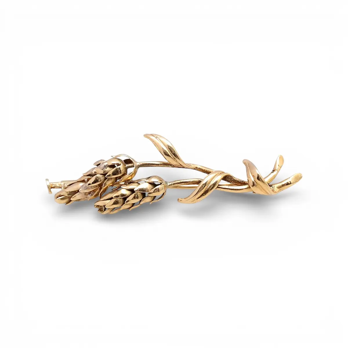 Gold brooch in the shape of wheat sheaf.