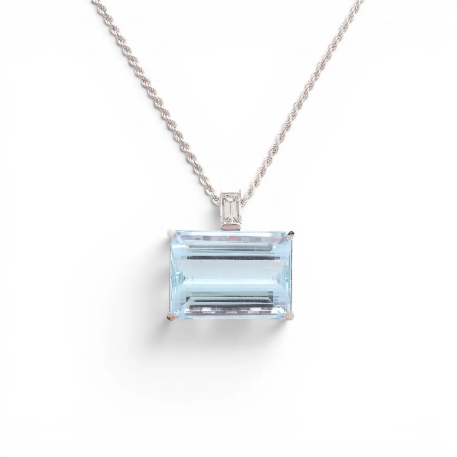 AQUAMARINE and diamond pendant with certificate.