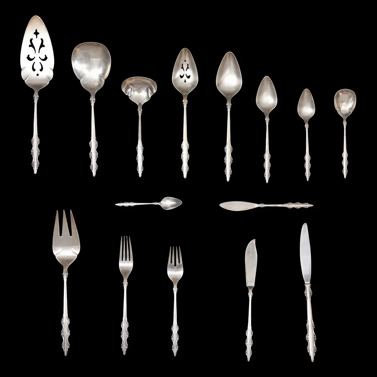 American 10-place setting flatware by International Deep Silver, first