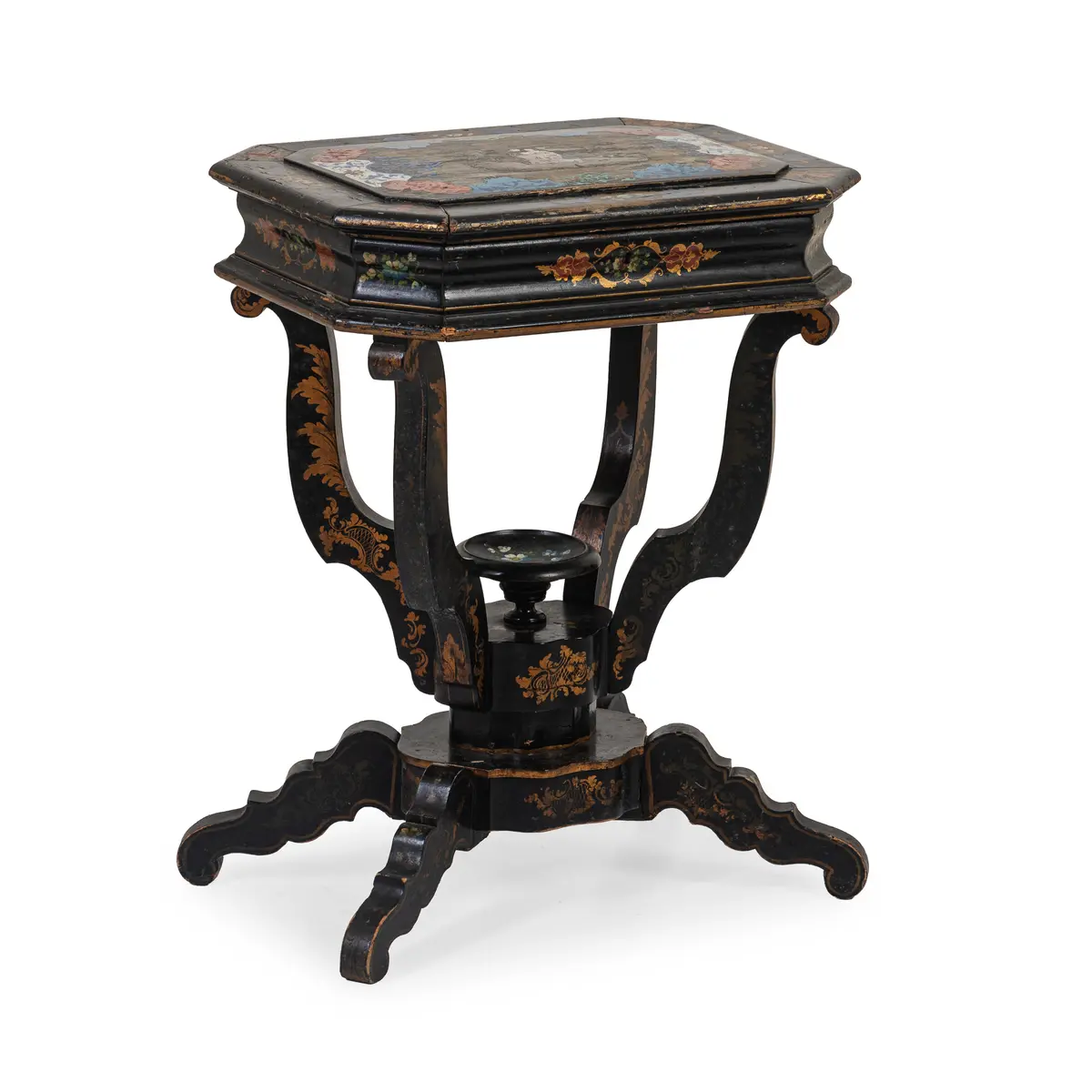 TOILETTE IN LEGNO LACCATO, XIX SECOLO