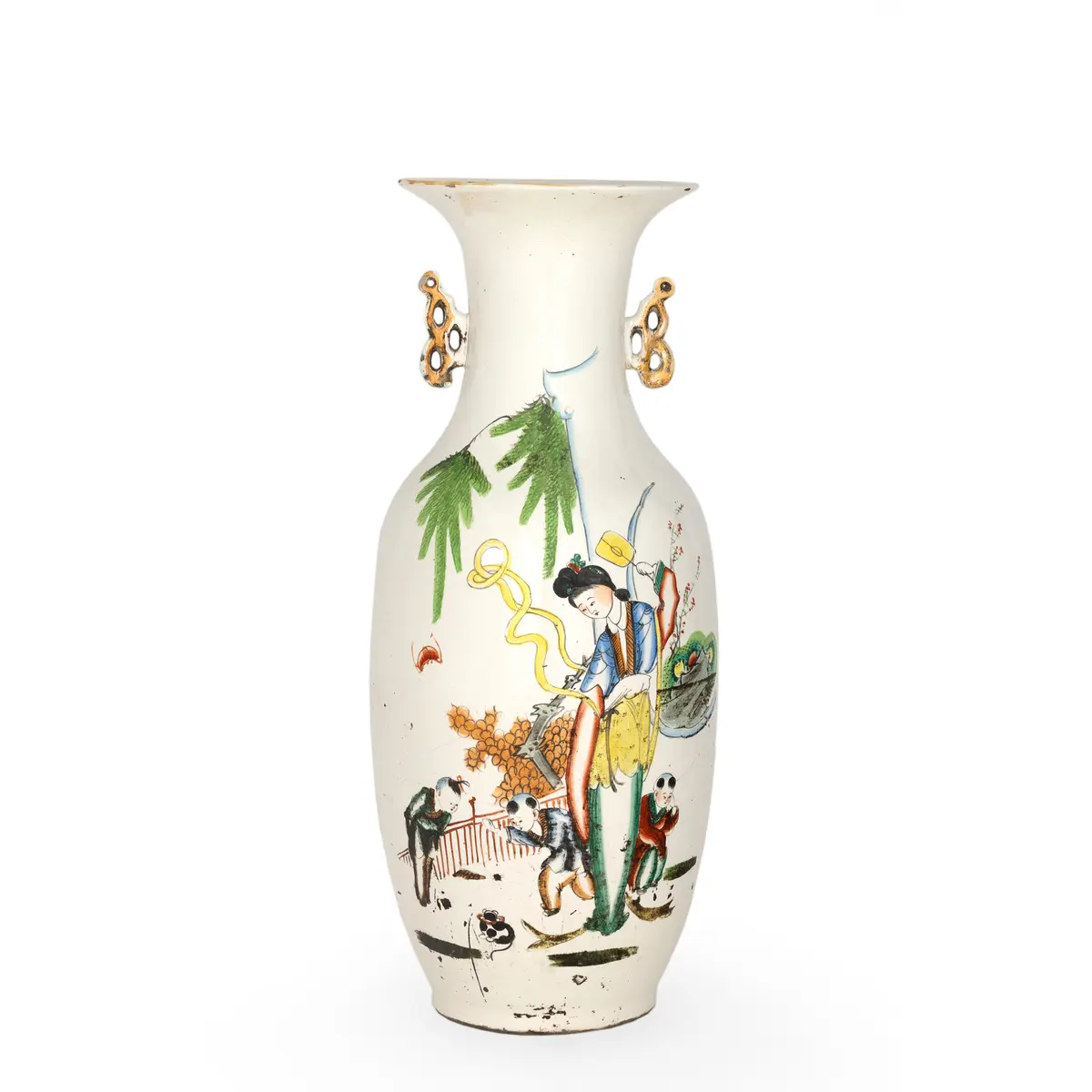 VASO IN PORCELLANA POLICROMA, CINA, XX SECOLO