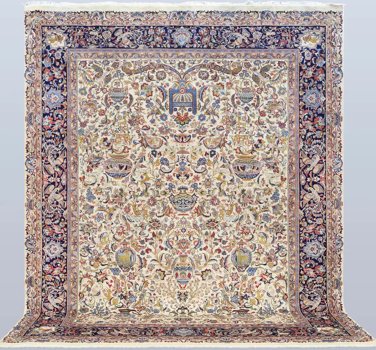 MATTA. Figural Kashmar fine, ca 400.000 knutar/kvm, 388 x 292 cm.