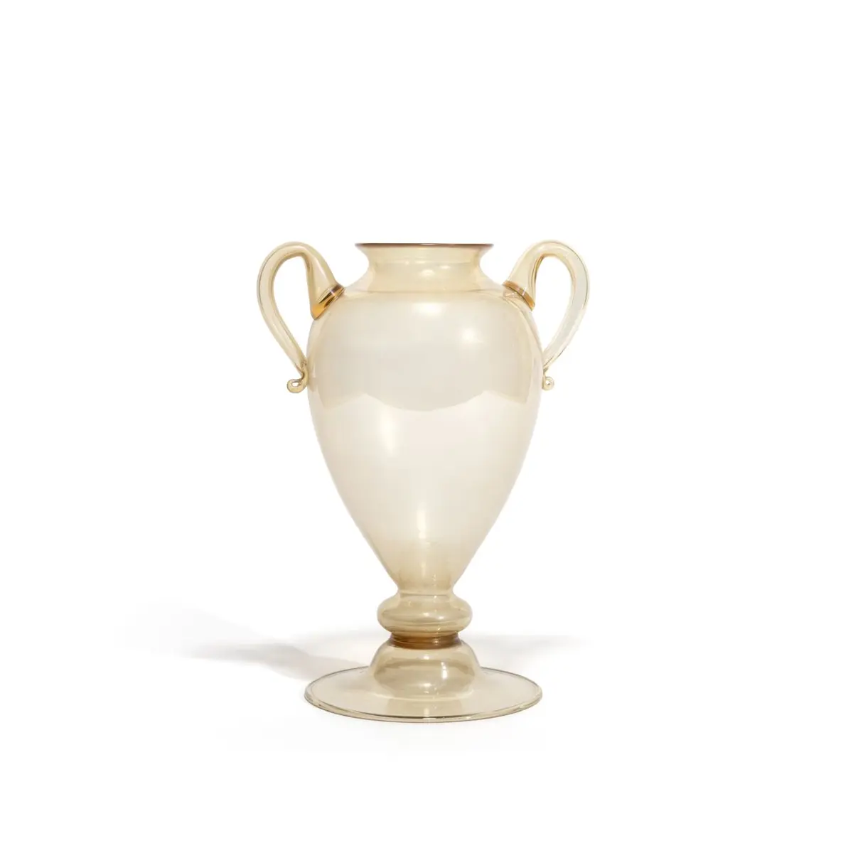 MURANO, 1925 ca. Un vaso in vetro trasparente fumé iridato con due