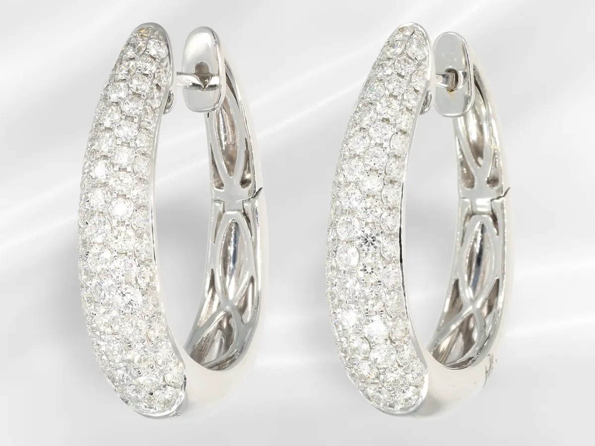 Earrings: elegant, attractive white gold brilliant-cut diamond hoop
