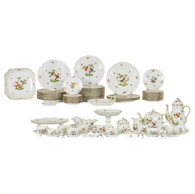 A Herend Rothschild Bird Porcelain Dinner Service