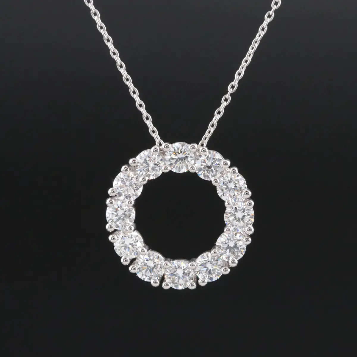 14K 2.00 CTW Lab Grown Diamond Circle Pendant Necklace with IGI Report