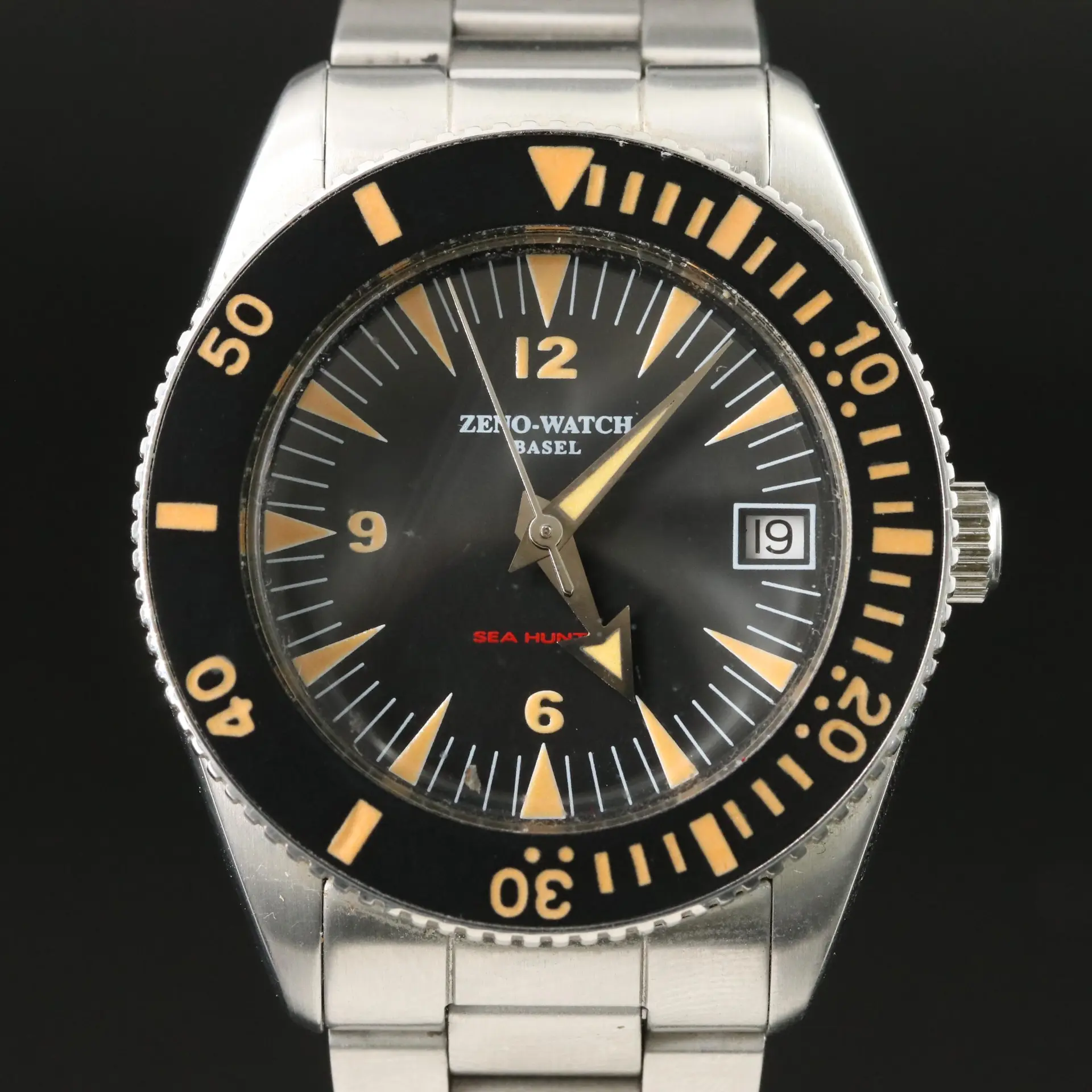 Zeno-Watch Basel Sea Hunter Date Watch