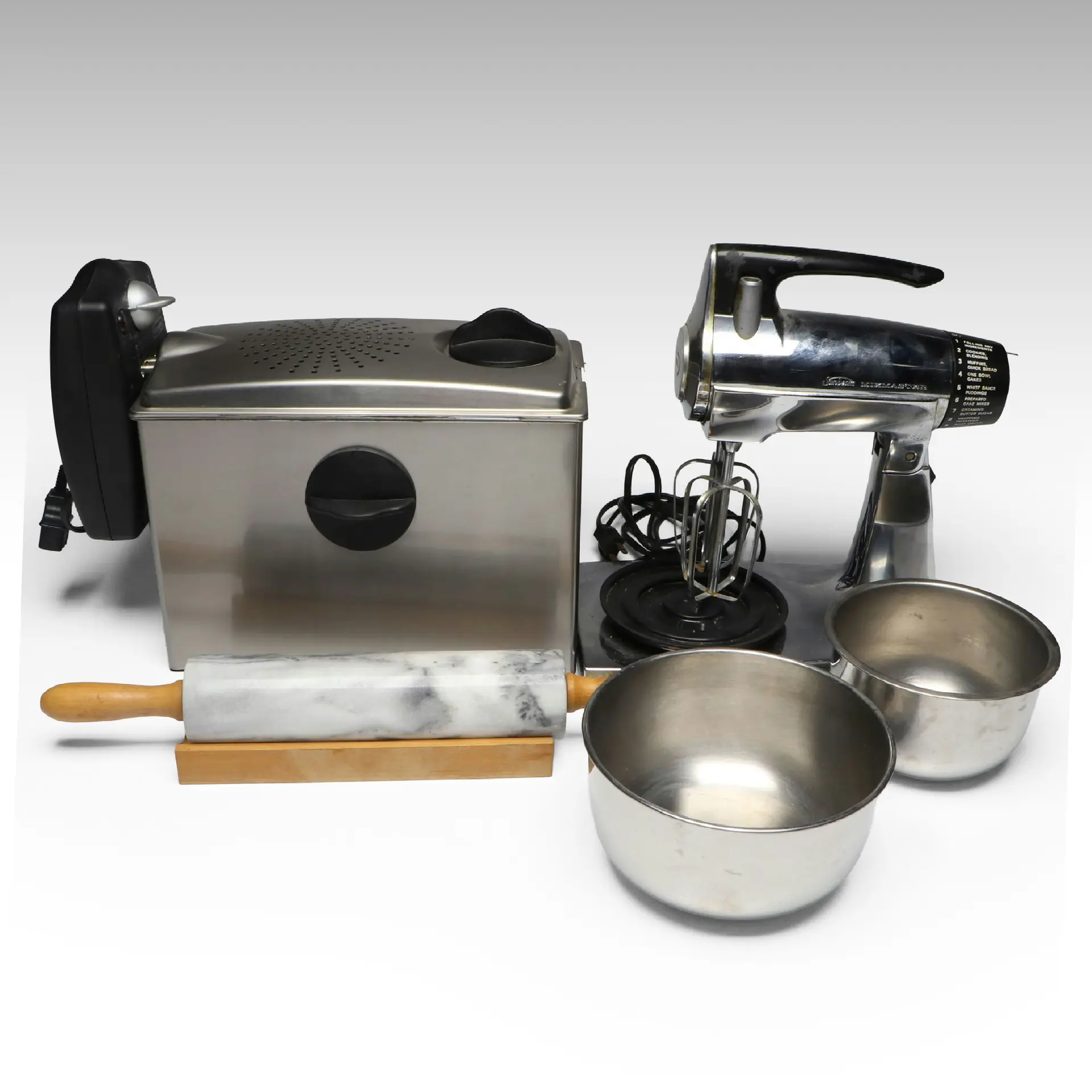 Sunbeam Mixmaster Standing Mixer, DeLonghi Deep Fryer and Kitchen Accessories