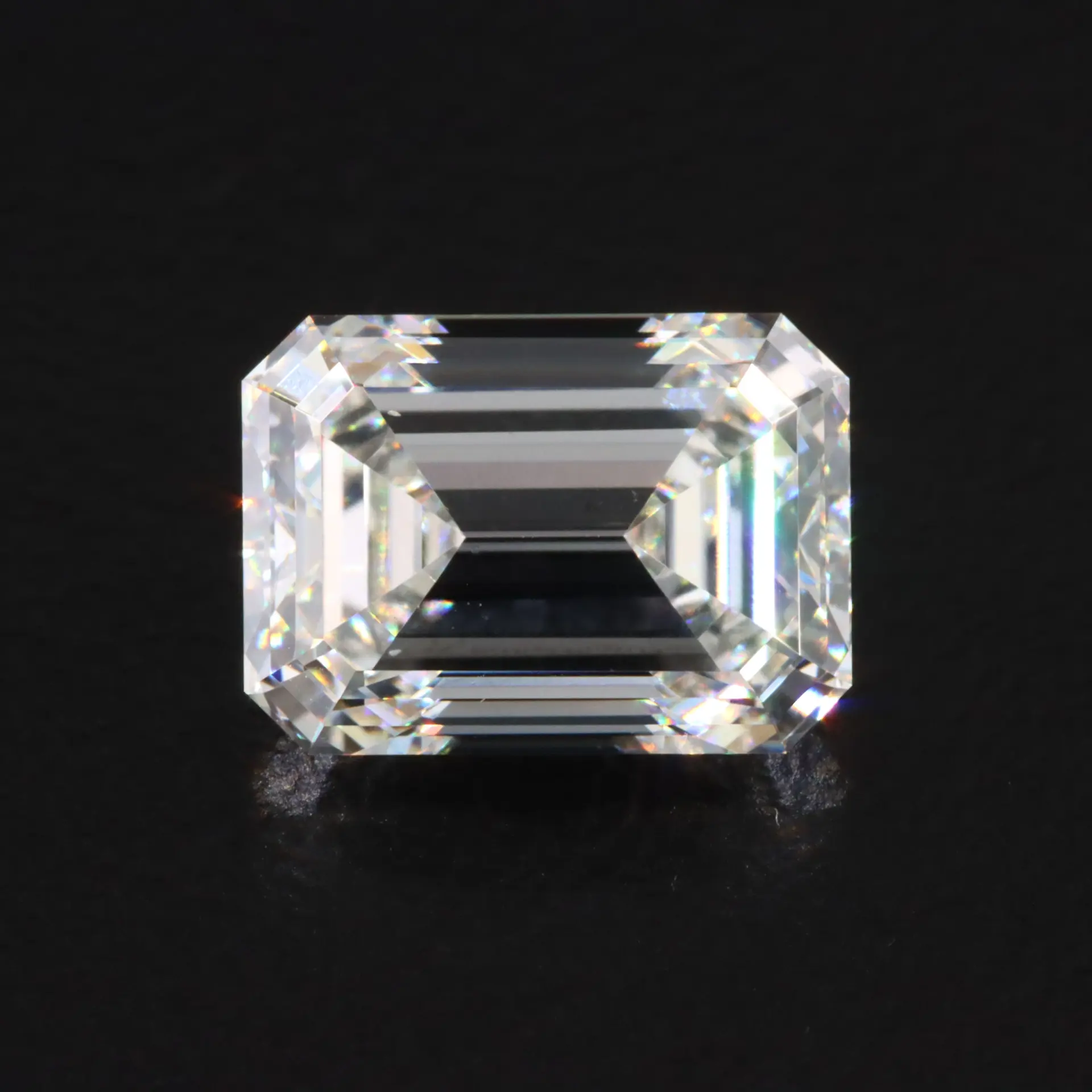 Loose 3.01 CT Lab Grown Diamond with IGI Report