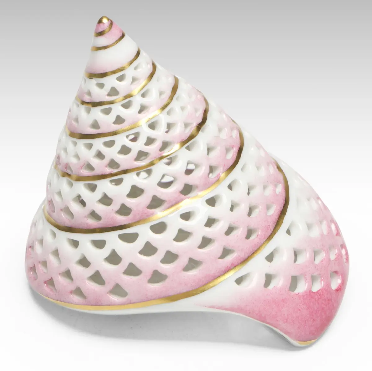 Herend Raspberry Fishnet with Gold "Trochus Shell" Porcelain Figurine