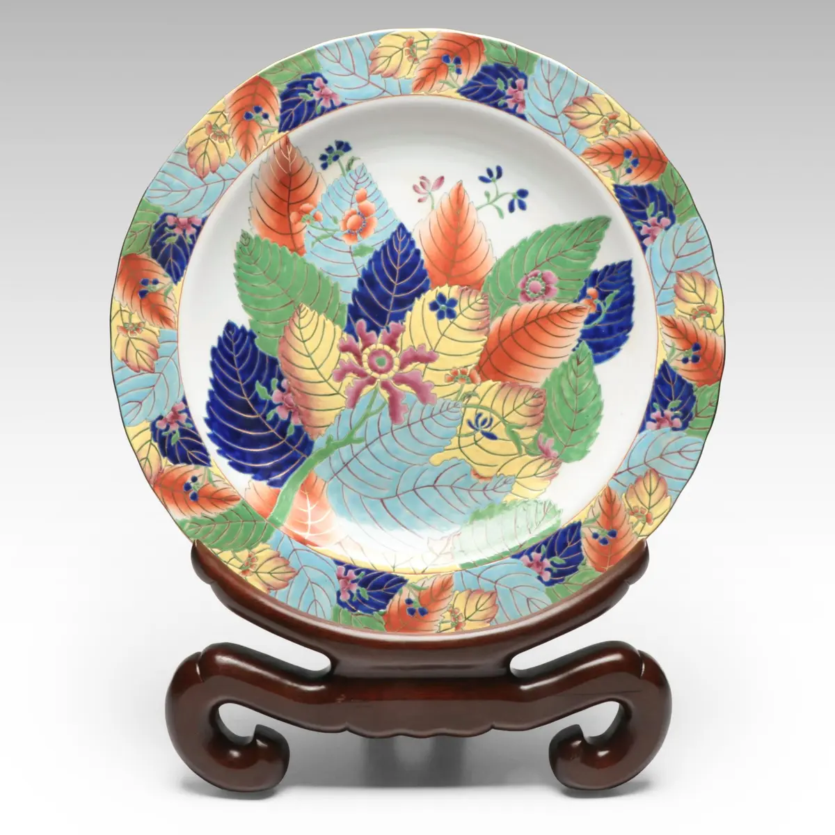 Speer Collectibles Chinese Export Style Tobacco Leaf Porcelain Charger on Stand