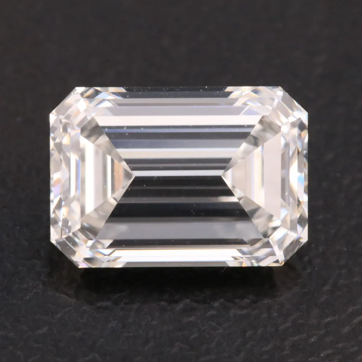 Loose 3.02 CT Lab Grown Diamond with IGI Report