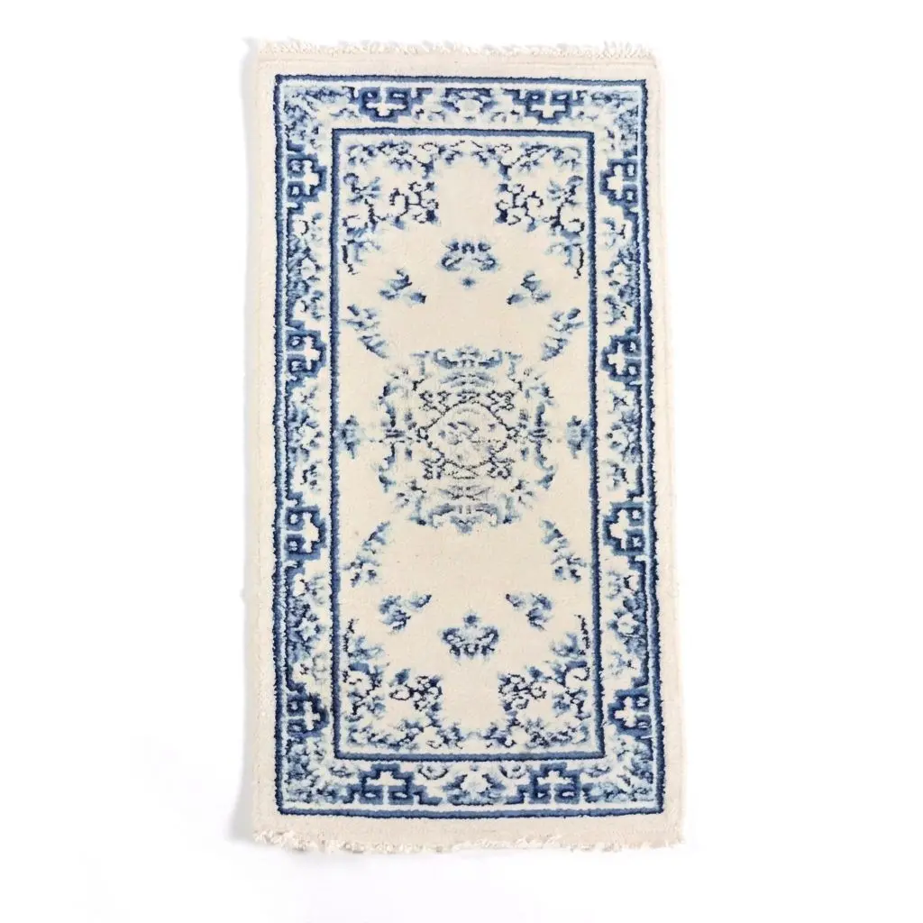 2'1 x 4'1 Hand-Knotted Chinese Peking Style Accent Rug