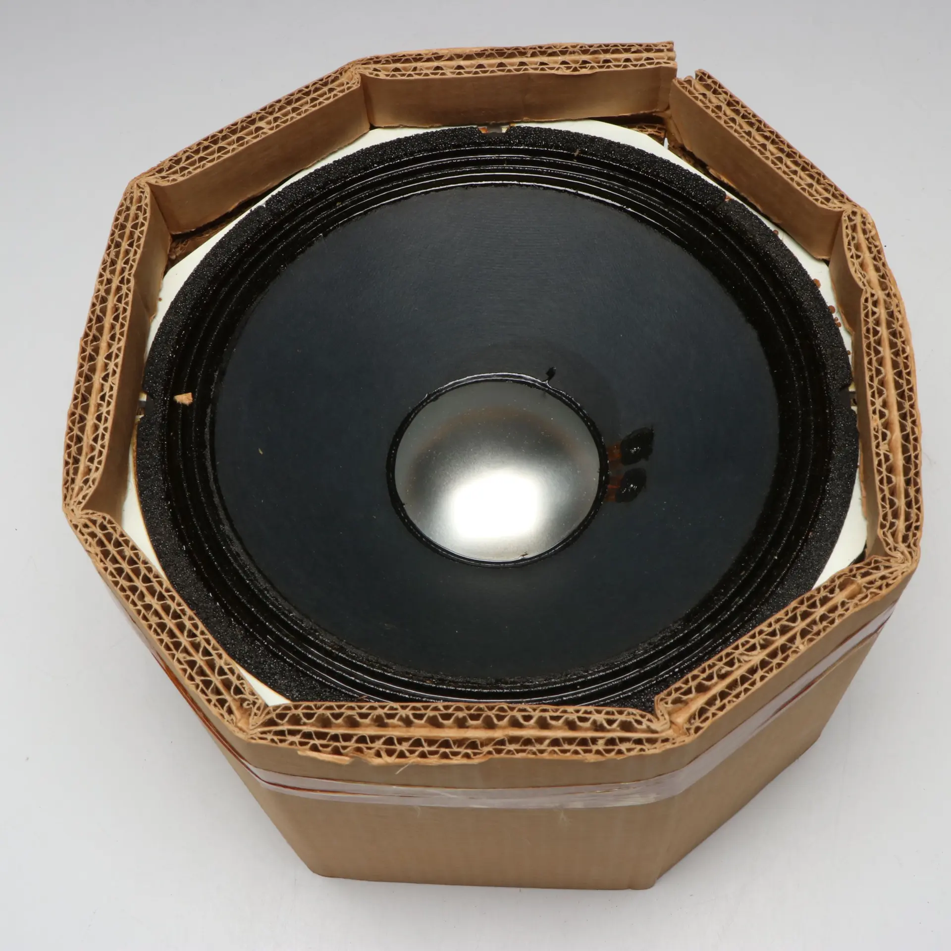 Altec Lansing Model 425-8A Loudspeaker with 1972 Altec Catalogue