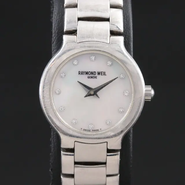 Raymond Weil M.O.P. Dial Glass Crystal Markers Steel Watch Model 5892