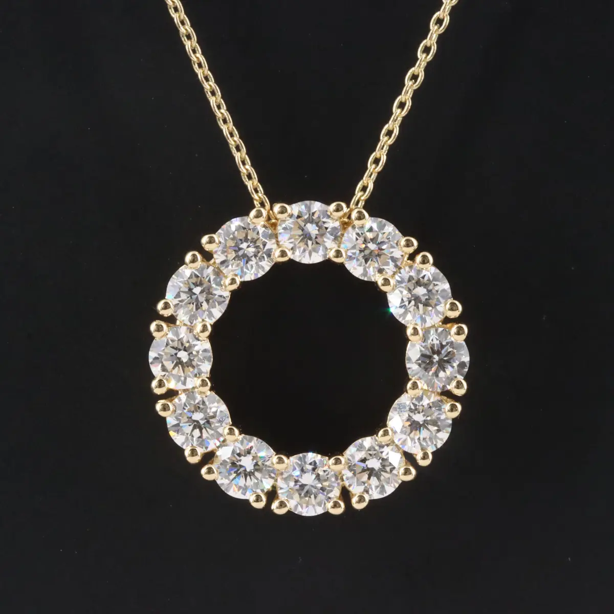 14L 2.00 CTW Lab Grown Diamond Circle Pendant Necklace with IGI Report