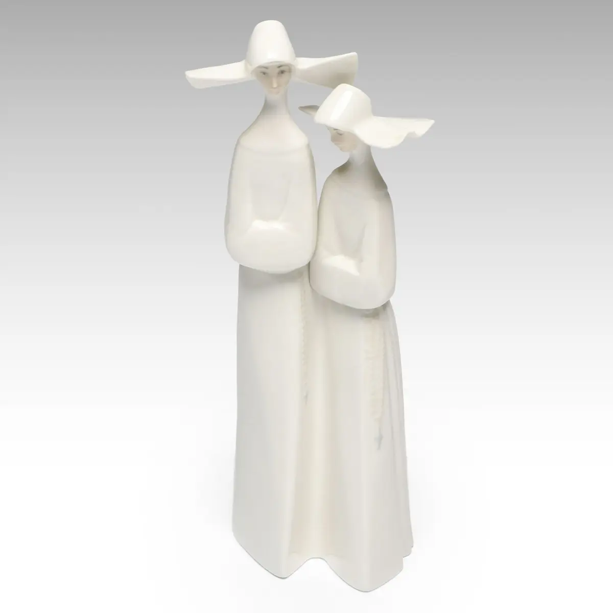 Lladró "Nuns" Spanish Porcelain Figurine, Late 20th C.